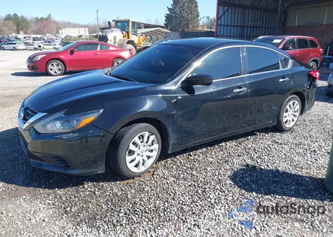 2016 Nissan Altima 2.5/2.5 S/2.5 Sl/2.5 Sr/2.5 Sv z USA, uszkodzony, nr VIN 1N4AL3AP0GN324724